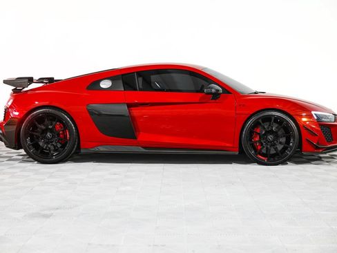 Used 2023 Audi R8 V10 GT RWD image 2