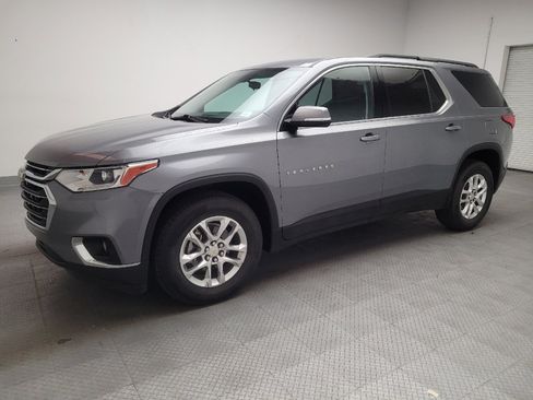 Used 2019 Chevrolet Traverse LT FWD image 2