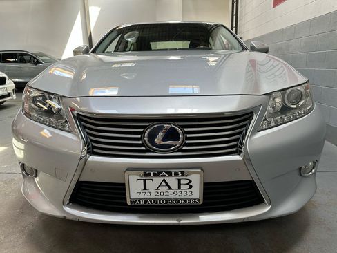 Used 2013 Lexus ES 300h w/ Luxury Pkg FWD image 7