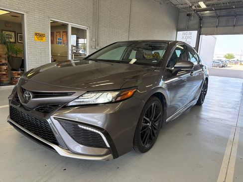 Used 2023 Toyota Camry XSE FWD image 1
