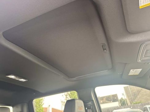 Used 2026 Chevrolet Silverado 2500 High Country w/ Midnight Edition image 13