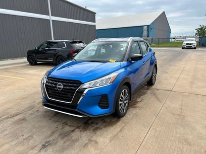 Used 2023 Nissan Kicks SV