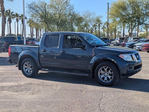 Used 2020 Nissan Frontier SV image 7