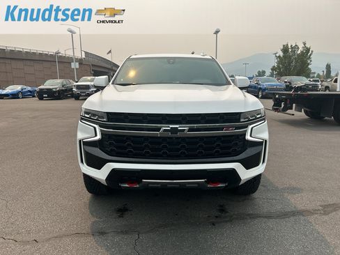 Used 2022 Chevrolet Suburban Z71 w/ Off-Road Capability Package AWD/4WD image 2