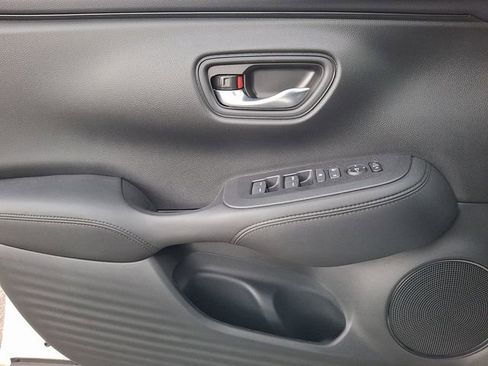 Certified 2025 Honda HR-V LX image 20