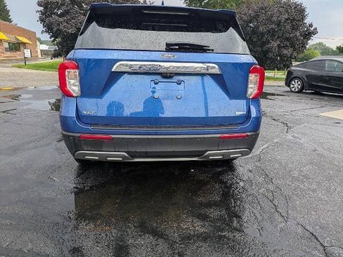Used 2020 Ford Explorer XLT w/ Equipment Group 202A AWD/4WD image 8