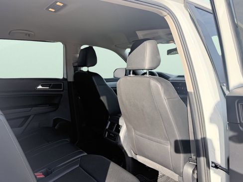 Used 2019 Volkswagen Atlas SE image 45