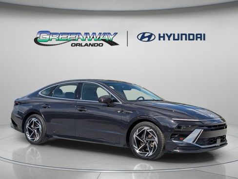 Used 2024 Hyundai Sonata SEL w/ Convenience Package FWD image 2