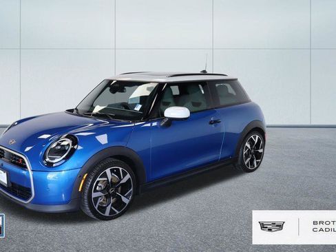 Used 2025 MINI Cooper S FWD image 1