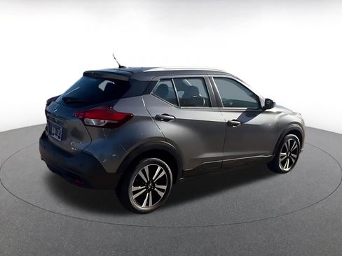 Used 2020 Nissan Kicks SV image 14