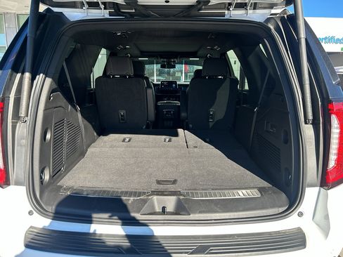 Used 2022 GMC Yukon AT4 w/ Max Trailering Package image 6