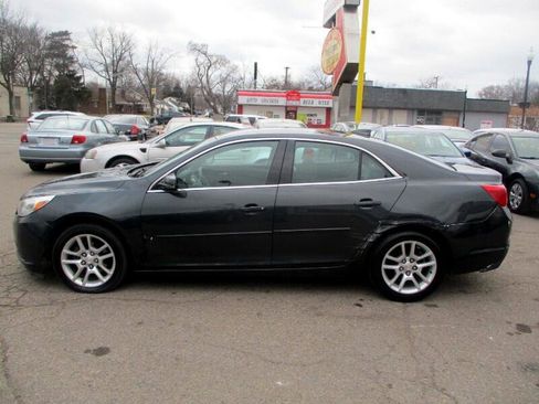 Used 2015 Chevrolet Malibu LT w/ Power Convenience Package image 4