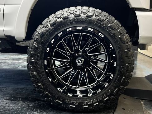 Used 2022 Ford F250 Lariat w/ Tremor Off-Road Package AWD/4WD image 22