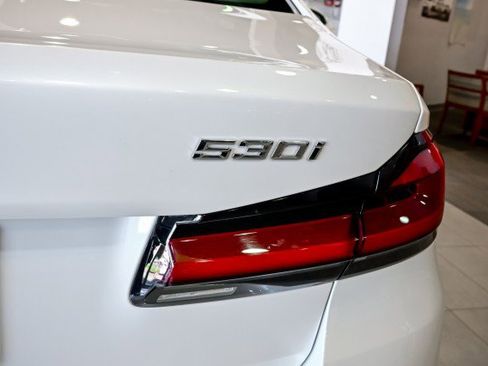 Used 2023 BMW 530i xDrive w/ Premium Package AWD/4WD image 44