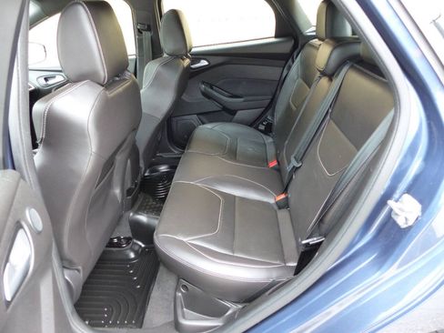 Used 2018 Ford Focus ST w/ Equipment Group 402A FWD image 54