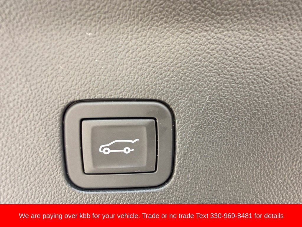 Used 2025 Chevrolet Tahoe Premier AWD/4WD image 48