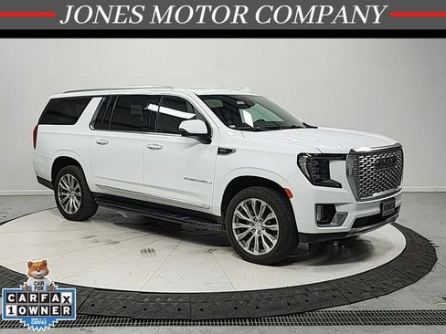 Used 2021 GMC Yukon XL Denali w/ Advanced Technology Package AWD/4WD image 1