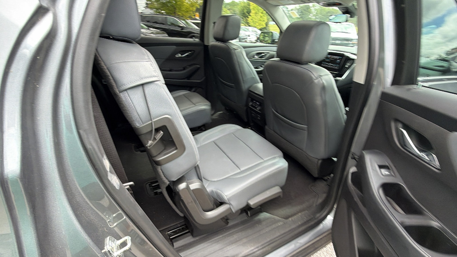 Used 2019 Chevrolet Traverse LT w/ LT Premium Package FWD image 23