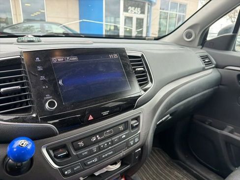 Used 2023 Honda Ridgeline RTL-E image 9