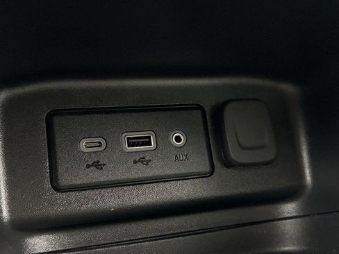 Used 2023 Chevrolet Equinox LS w/ LS Convenience Package image 22