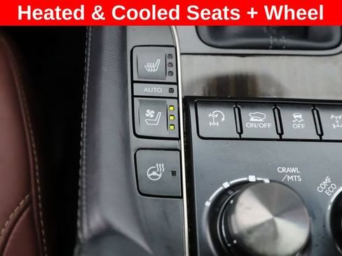 Used 2017 Lexus LX 570 4WD image 3
