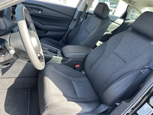 Used 2025 Honda Accord SE image 10