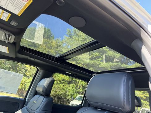 New 2026 Ford F250 Platinum w/ Tremor Off-Road Package image 24