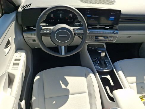 Used 2025 Hyundai Kona SEL AWD/4WD image 11