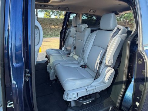 Used 2024 Honda Odyssey Touring image 17