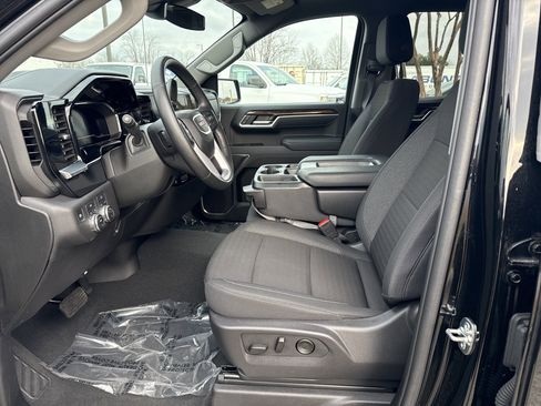 Certified 2025 GMC Sierra 1500 Elevation image 16