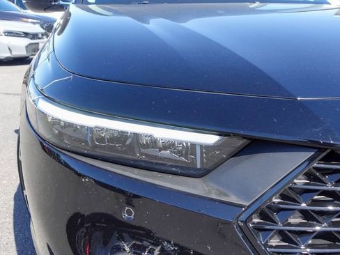 Used 2025 Honda Accord Touring image 5