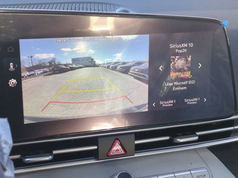 Certified 2025 Hyundai Elantra Limited FWD image 20