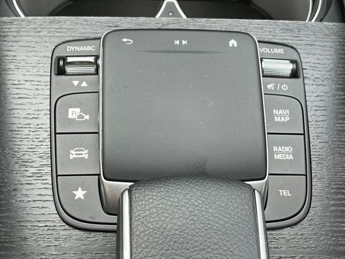 Used 2022 Mercedes-Benz GLE 350 4MATIC w/ AMG Line Exterior image 34