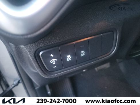 Certified 2023 Kia Soul LX FWD image 26
