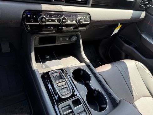 Certified 2026 Honda Pilot Black Edition image 28