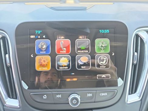 Used 2018 Chevrolet Malibu Premier w/ Driver Confidence Package FWD image 23