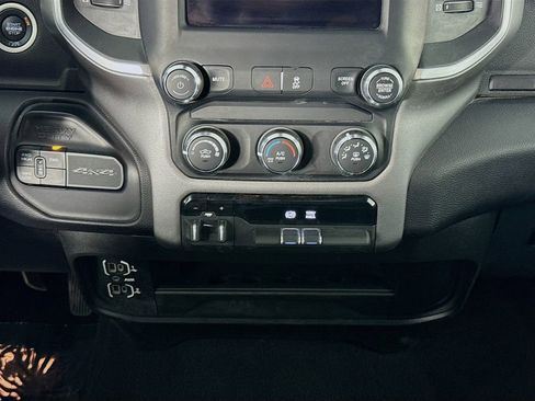 Used 2024 RAM 2500 Big Horn image 36