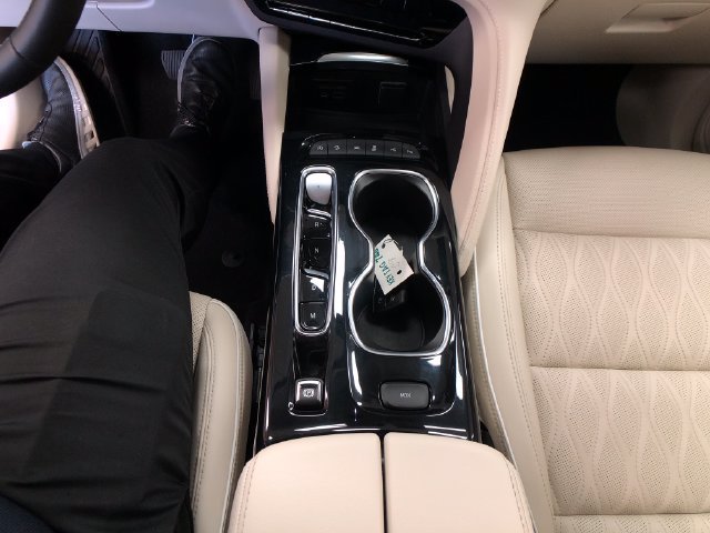 Used 2022 Buick Envision Avenir w/ Technology Package II AWD/4WD image 20