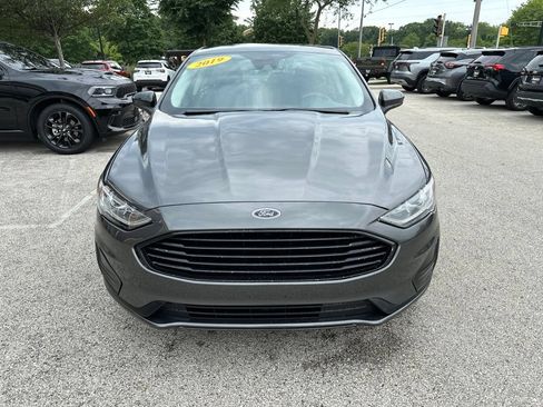Used 2019 Ford Fusion SE FWD image 3