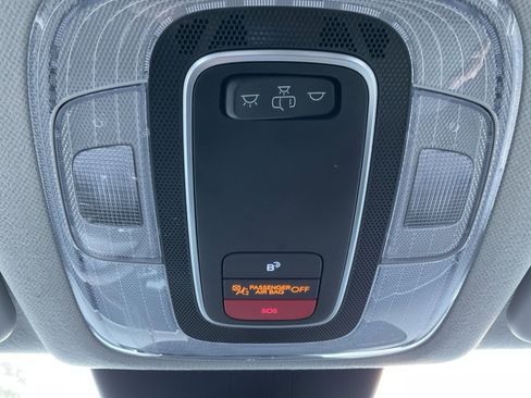 Used 2025 Hyundai Kona SE image 27