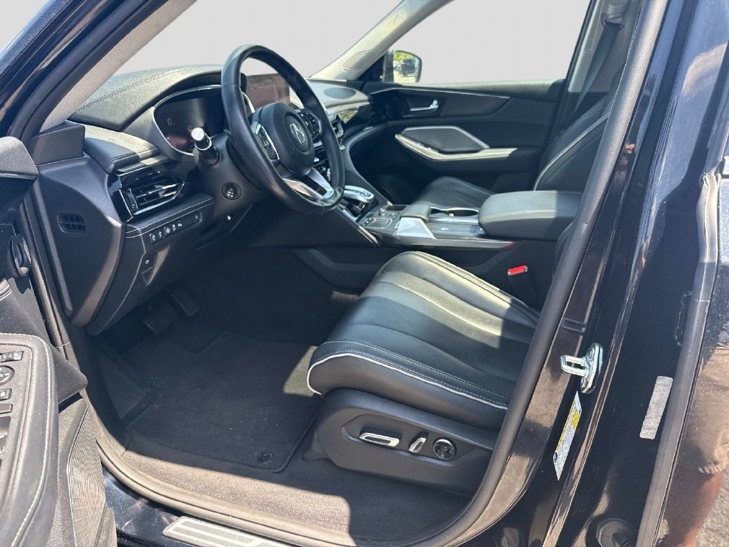 Used 2023 Acura MDX w/ Advance Package AWD/4WD image 18