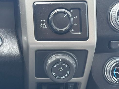 Used 2018 Ford F150 Lariat w/ Equipment Group 502A Luxury AWD/4WD image 30