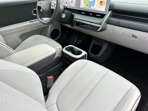 Used 2023 Hyundai Ioniq 5 SEL image 16