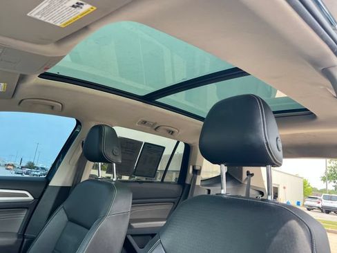 Used 2021 Volkswagen Atlas SEL AWD/4WD image 29