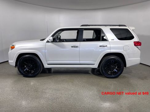 Used 2013 Toyota 4Runner SR5 w/ Convenience Pkg image 6