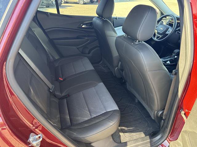 Certified 2024 Chevrolet Trax LT w/ Driver Confidence Package FWD image 21