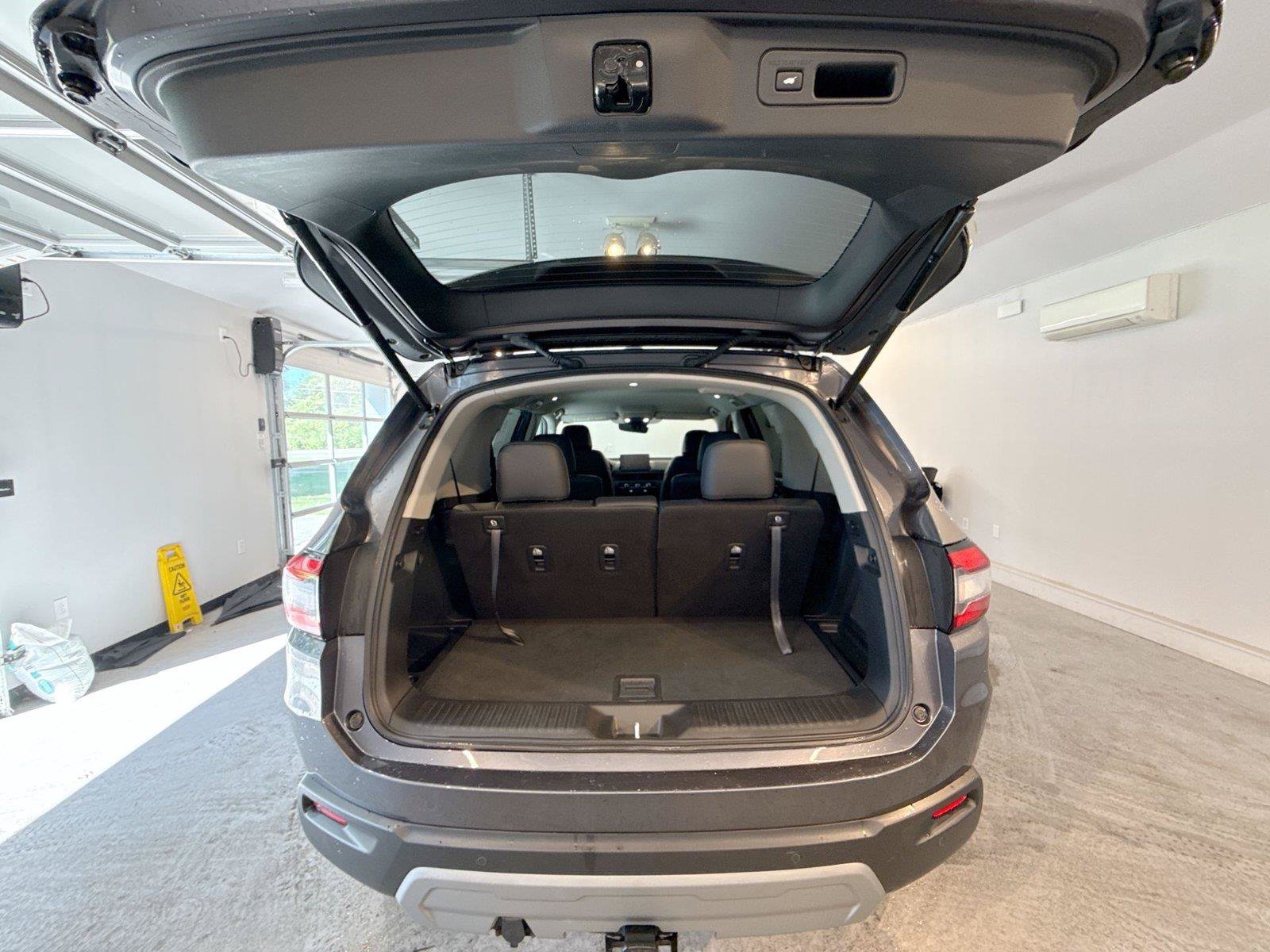 Used 2025 Honda Pilot EX-L image 19
