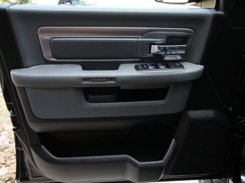 Used 2018 RAM 3500 Big Horn AWD/4WD image 19