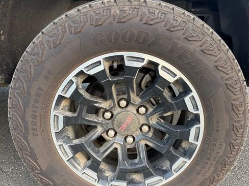 Used 2026 GMC Canyon AT4 AWD/4WD image 18