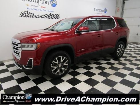 Used 2023 GMC Acadia SLE image 7